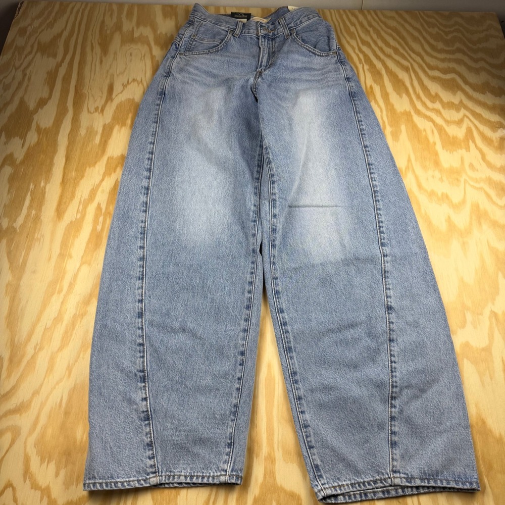 Levis Premium Super Baggy Barrel Jeans Light Wash Blue 23x32 New